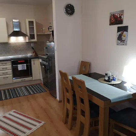 Διαμέρισμα Pinewood *** *